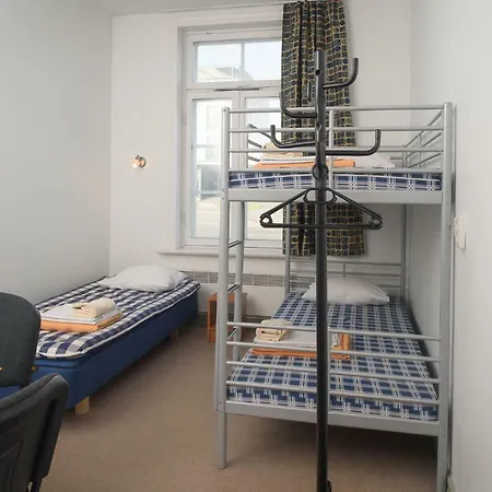 Vaksali 4 *